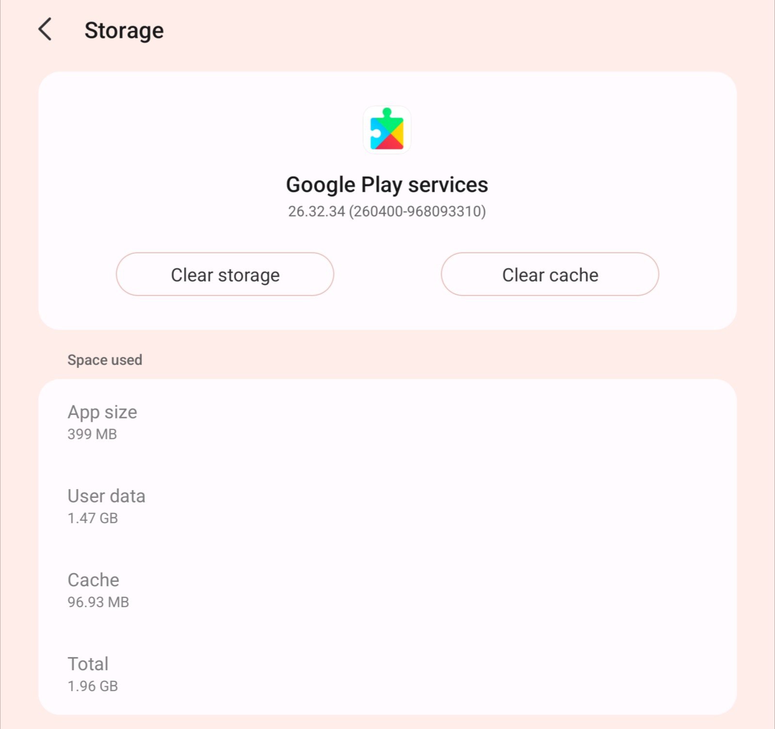 Android storage settings menu for Google Play services showing the app version, "Clear storage," and "Clear cache" options.