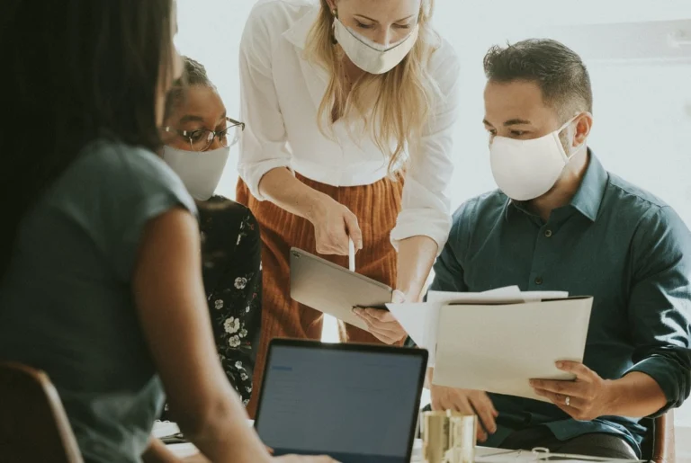 4 COVID Friendly Ways to Present Your Pitch to Clients in 2021