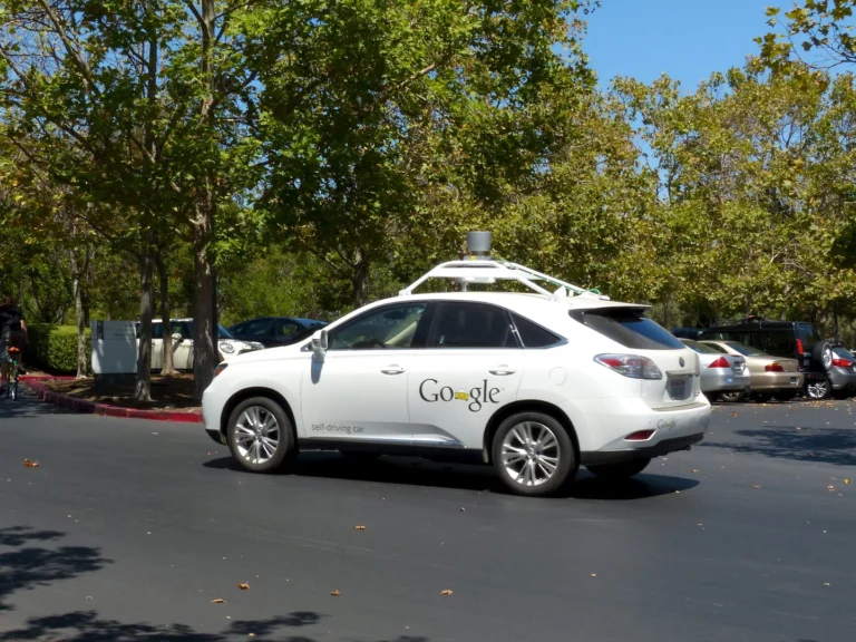 Top Car Accident Prevention Technologies in 2021